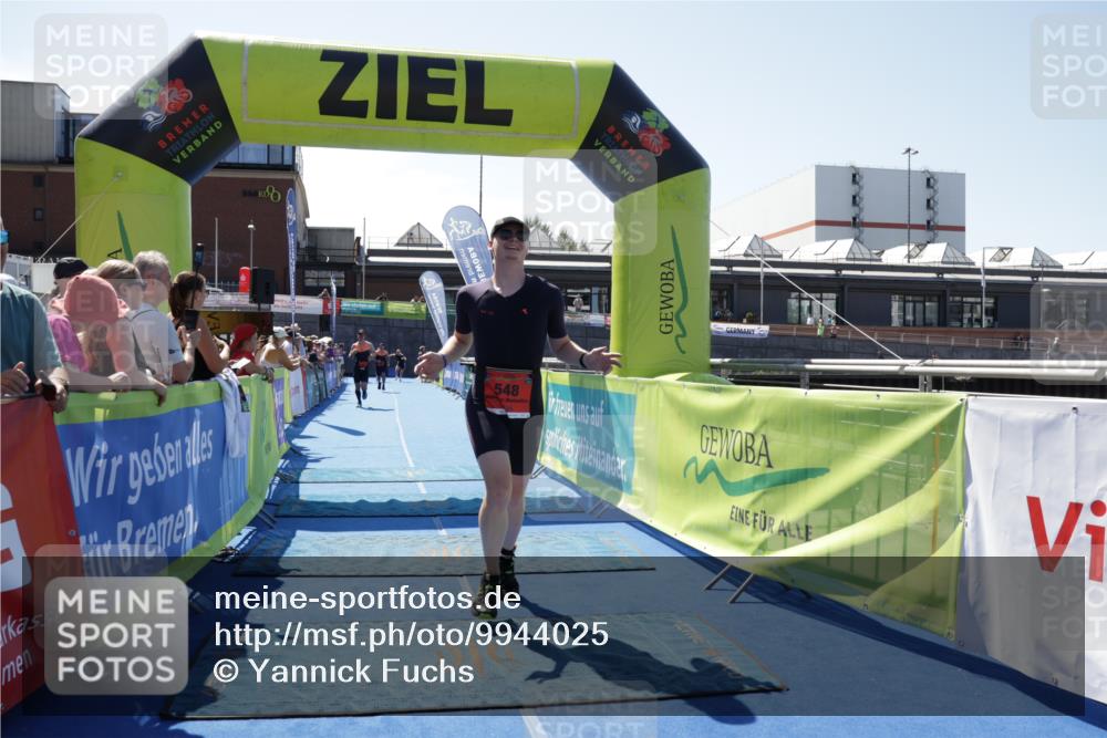 09.08.2026 - GEWOBA Citytriathlon Bremen Yannick Fuchs http://msf.ph/oto/9944025 09.08.2026 14:13:58 Ziel 548, 607 meine-sportfotos.de