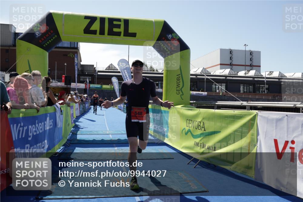 09.08.2026 - GEWOBA Citytriathlon Bremen Yannick Fuchs http://msf.ph/oto/9944027 09.08.2026 14:13:58 Ziel 548, 607 meine-sportfotos.de