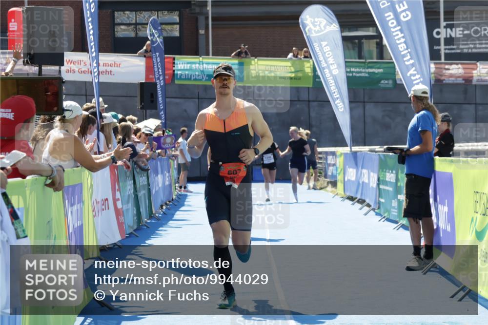09.08.2026 - GEWOBA Citytriathlon Bremen Yannick Fuchs http://msf.ph/oto/9944029 09.08.2026 14:14:01 Ziel 548, 597, 607 meine-sportfotos.de