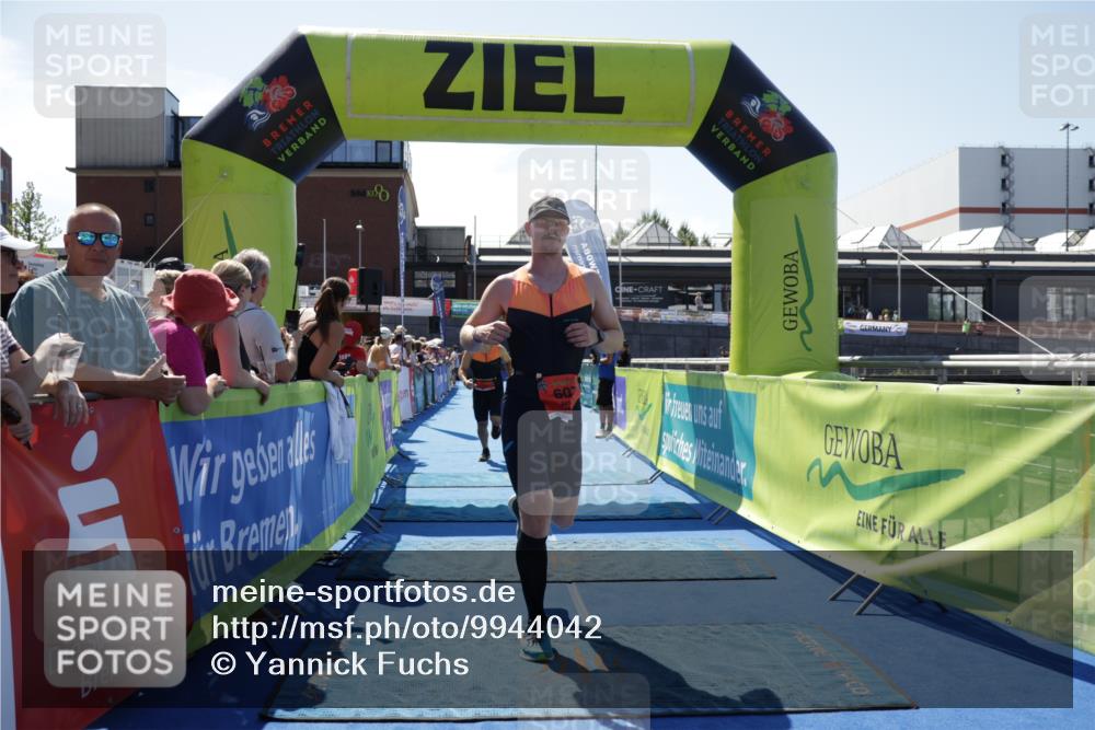 09.08.2026 - GEWOBA Citytriathlon Bremen Yannick Fuchs http://msf.ph/oto/9944042 09.08.2026 14:14:03 Ziel 597, 607, 1145 meine-sportfotos.de