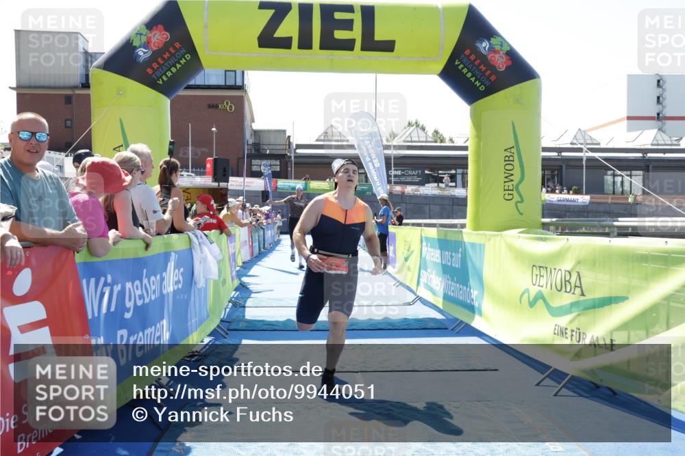 09.08.2026 - GEWOBA Citytriathlon Bremen Yannick Fuchs http://msf.ph/oto/9944051 09.08.2026 14:14:05 Ziel 597, 607, 1145 meine-sportfotos.de