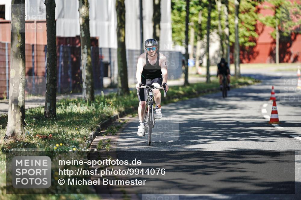 09.08.2026 - GEWOBA Citytriathlon Bremen Michael Burmester http://msf.ph/oto/9944076 09.08.2026 10:30:36 Radfahren 294, 334, 382, 470, 520 meine-sportfotos.de