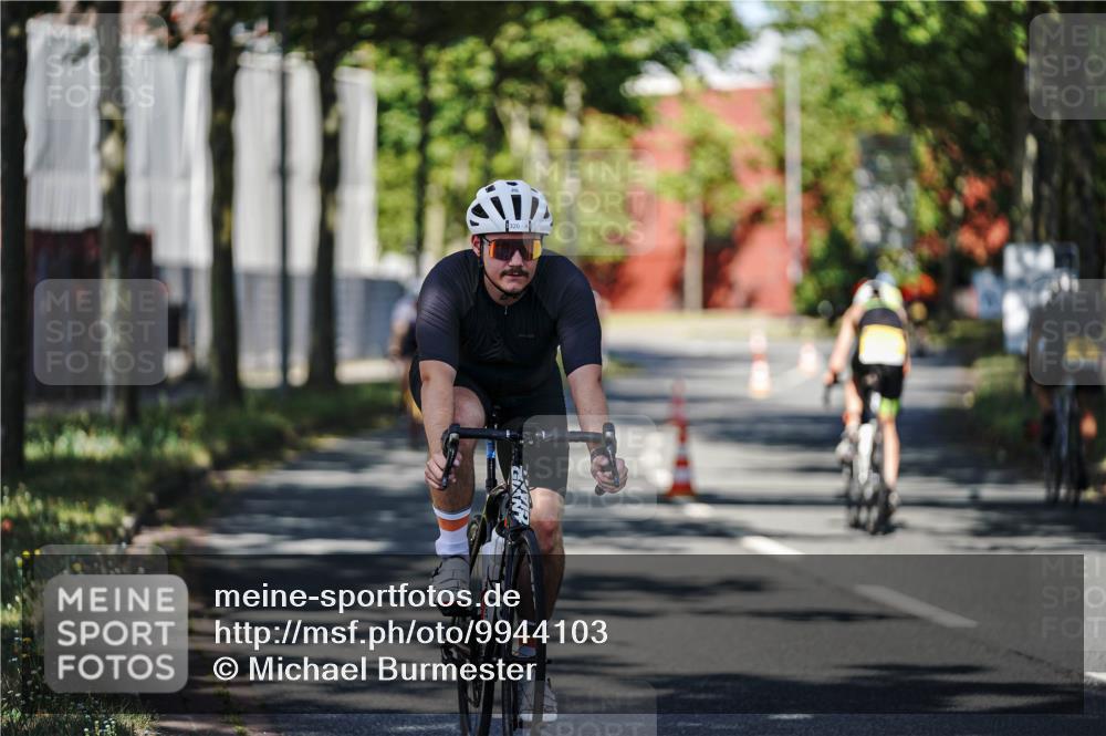09.08.2026 - GEWOBA Citytriathlon Bremen Michael Burmester http://msf.ph/oto/9944103 09.08.2026 10:30:52 Radfahren 299, 311, 317, 320 meine-sportfotos.de