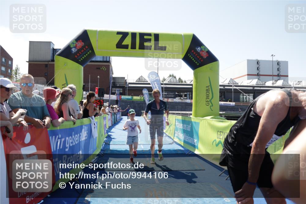 09.08.2026 - GEWOBA Citytriathlon Bremen Yannick Fuchs http://msf.ph/oto/9944106 09.08.2026 14:14:20 Ziel 759, 862, 1130 meine-sportfotos.de