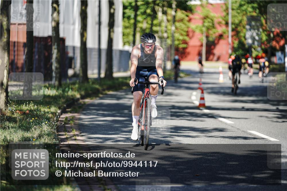 09.08.2026 - GEWOBA Citytriathlon Bremen Michael Burmester http://msf.ph/oto/9944117 09.08.2026 10:30:59 Radfahren 299, 311, 317, 320, 497 meine-sportfotos.de