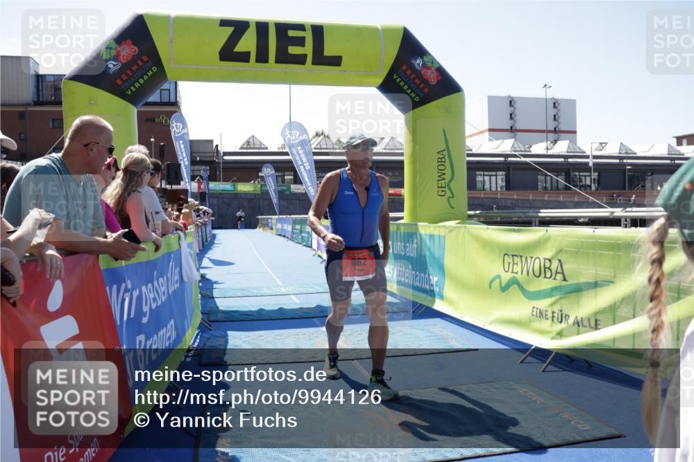 09.08.2026 - GEWOBA Citytriathlon Bremen Yannick Fuchs http://msf.ph/oto/9944126 09.08.2026 14:14:27 Ziel 862 meine-sportfotos.de