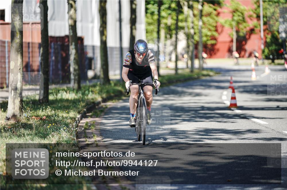 09.08.2026 - GEWOBA Citytriathlon Bremen Michael Burmester http://msf.ph/oto/9944127 09.08.2026 10:31:08 Radfahren 59, 311, 497 meine-sportfotos.de