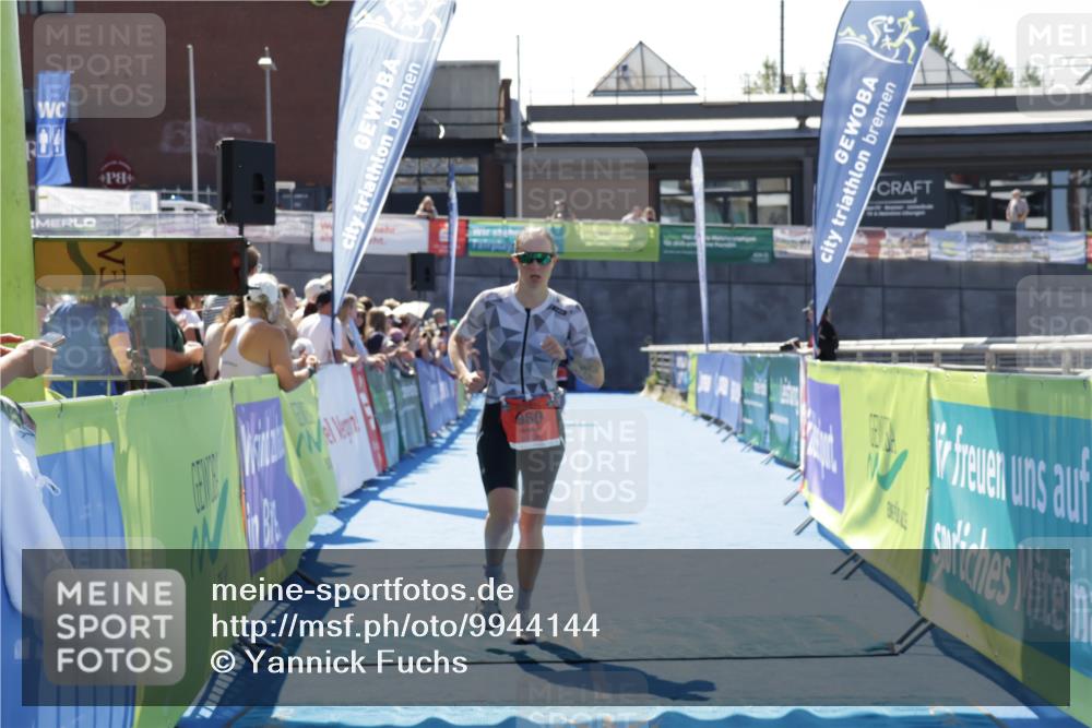 09.08.2026 - GEWOBA Citytriathlon Bremen Yannick Fuchs http://msf.ph/oto/9944144 09.08.2026 14:14:43 Ziel 728, 960 meine-sportfotos.de