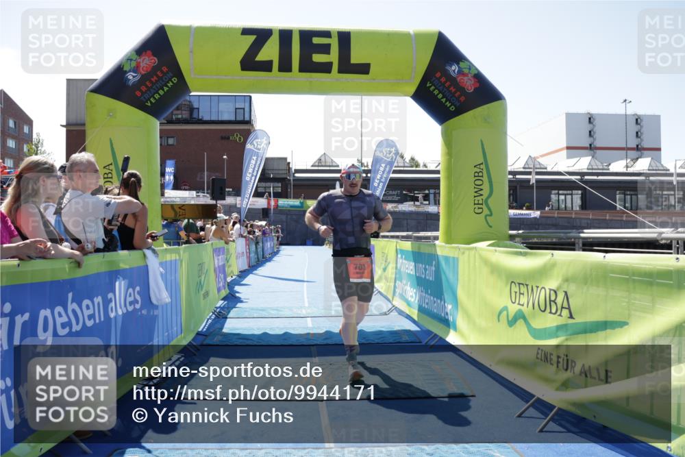 09.08.2026 - GEWOBA Citytriathlon Bremen Yannick Fuchs http://msf.ph/oto/9944171 09.08.2026 14:14:52 Ziel 703 meine-sportfotos.de