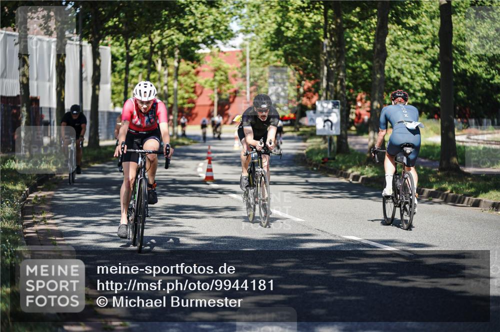 09.08.2026 - GEWOBA Citytriathlon Bremen Michael Burmester http://msf.ph/oto/9944181 09.08.2026 10:31:36 Radfahren 125, 288, 304, 365, 397, 405, 430, 454, 458, 472 meine-sportfotos.de