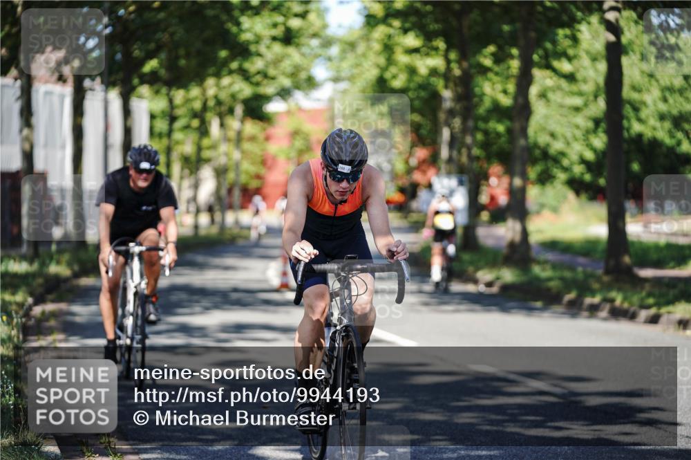 09.08.2026 - GEWOBA Citytriathlon Bremen Michael Burmester http://msf.ph/oto/9944193 09.08.2026 10:31:38 Radfahren 125, 288, 365, 397, 405, 430, 443, 458, 472 meine-sportfotos.de
