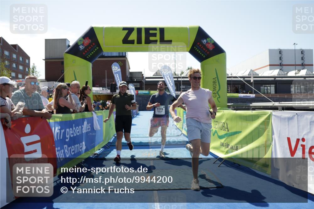 09.08.2026 - GEWOBA Citytriathlon Bremen Yannick Fuchs http://msf.ph/oto/9944200 09.08.2026 14:15:11 Ziel 1115 meine-sportfotos.de