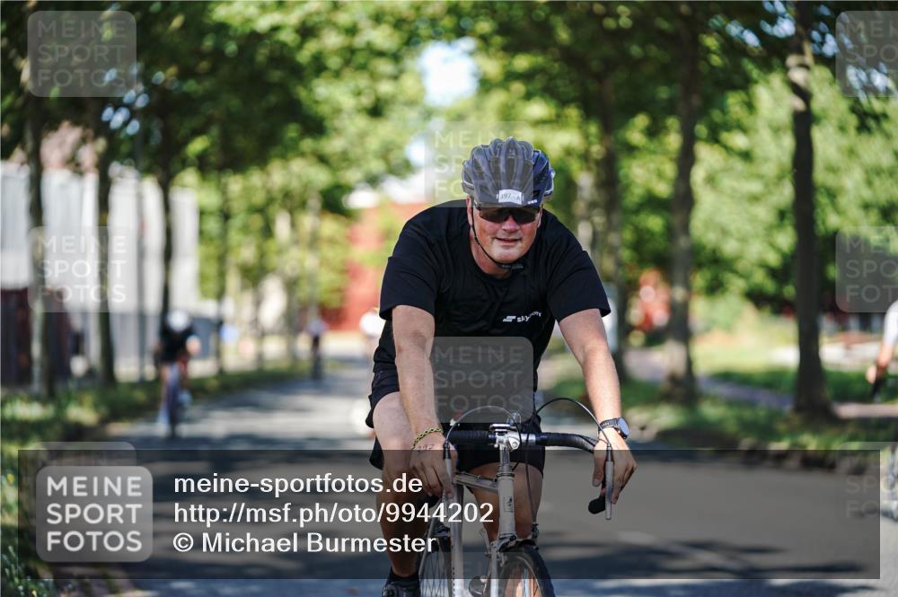 09.08.2026 - GEWOBA Citytriathlon Bremen Michael Burmester http://msf.ph/oto/9944202 09.08.2026 10:31:39 Radfahren 125, 288, 365, 397, 405, 430, 443, 458, 472, 489 meine-sportfotos.de