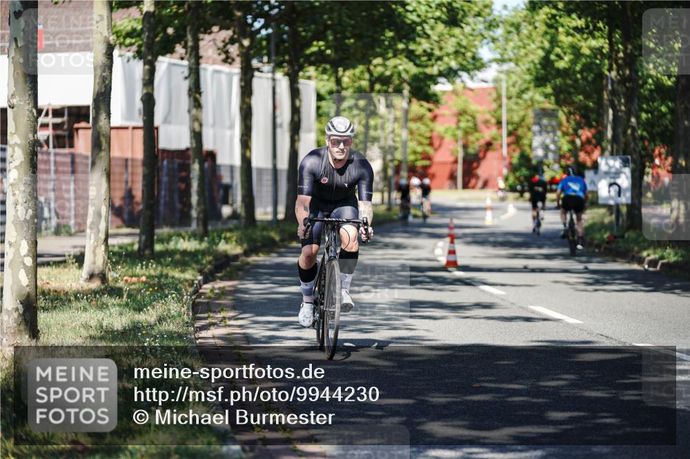 09.08.2026 - GEWOBA Citytriathlon Bremen Michael Burmester http://msf.ph/oto/9944230 09.08.2026 10:31:52 Radfahren 25, 125, 337, 344, 443, 458, 481, 482, 489 meine-sportfotos.de