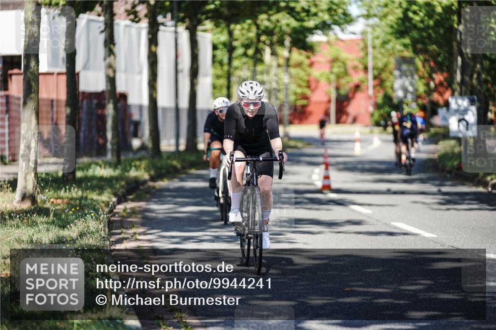 09.08.2026 - GEWOBA Citytriathlon Bremen Michael Burmester http://msf.ph/oto/9944241 09.08.2026 10:31:59 Radfahren 25, 337, 344, 481, 482, 489, 500 meine-sportfotos.de