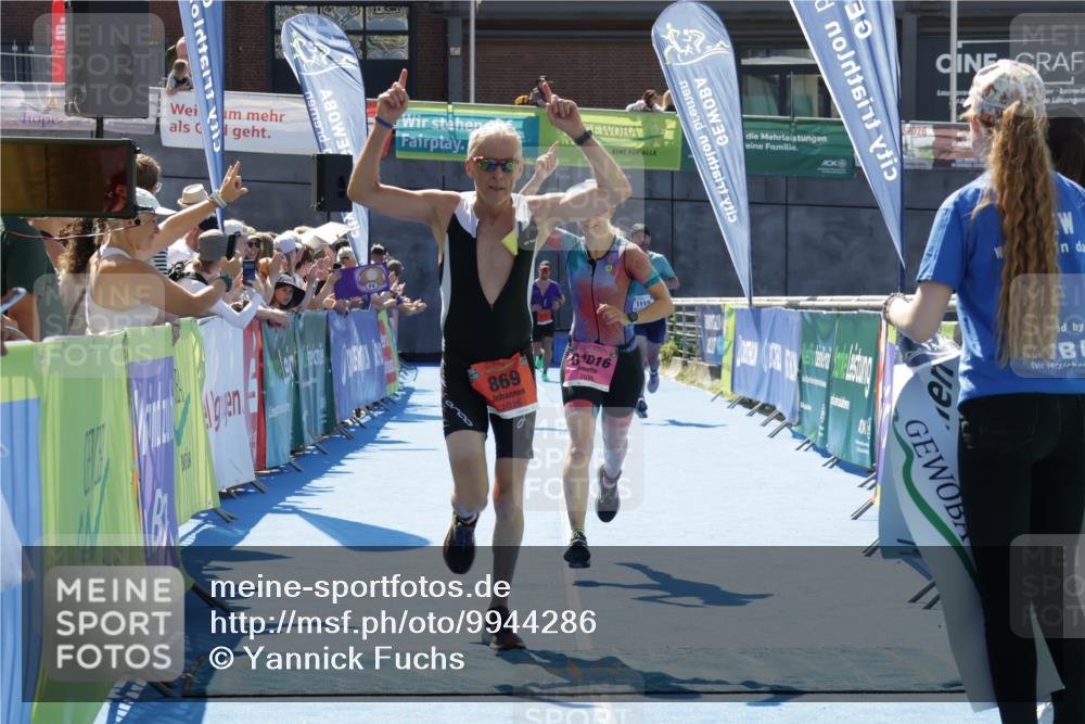 09.08.2026 - GEWOBA Citytriathlon Bremen Yannick Fuchs http://msf.ph/oto/9944286 09.08.2026 14:16:07 Ziel 639, 869, 1016, 1016, 1118 meine-sportfotos.de