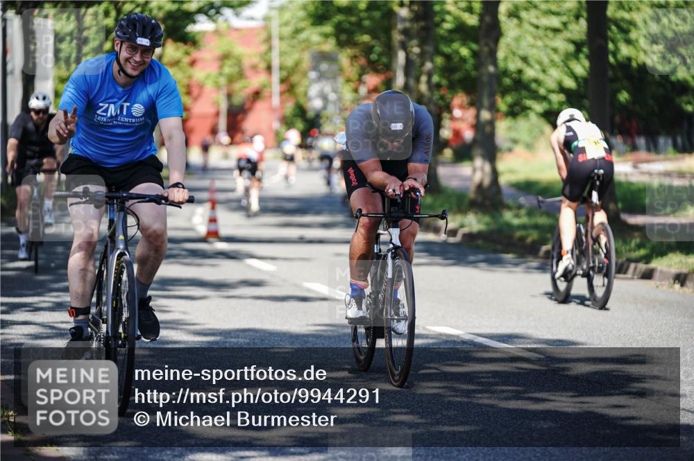 09.08.2026 - GEWOBA Citytriathlon Bremen Michael Burmester http://msf.ph/oto/9944291 09.08.2026 10:32:30 Radfahren 39, 131, 239, 249, 324, 385, 445 meine-sportfotos.de