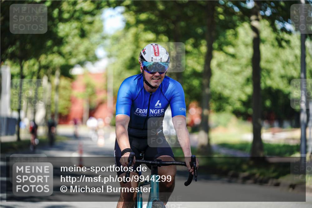 09.08.2026 - GEWOBA Citytriathlon Bremen Michael Burmester http://msf.ph/oto/9944299 09.08.2026 10:32:36 Radfahren 7, 39, 131, 303, 324, 374, 385, 515 meine-sportfotos.de
