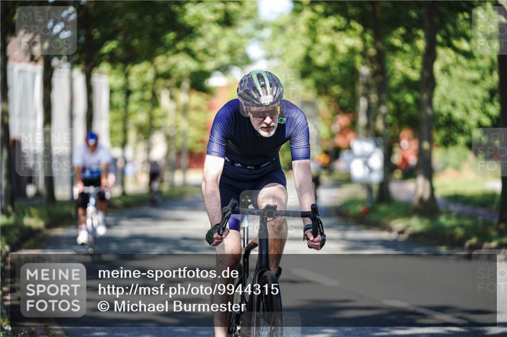 09.08.2026 - GEWOBA Citytriathlon Bremen Michael Burmester http://msf.ph/oto/9944315 09.08.2026 10:32:44 Radfahren 7, 39, 131, 303, 305, 324, 330, 374, 385, 452, 508, 515 meine-sportfotos.de