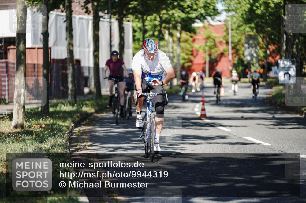 09.08.2026 - GEWOBA Citytriathlon Bremen Michael Burmester http://msf.ph/oto/9944319 09.08.2026 10:32:45 Radfahren 7, 131, 303, 305, 324, 330, 374, 385, 452, 508, 515 meine-sportfotos.de