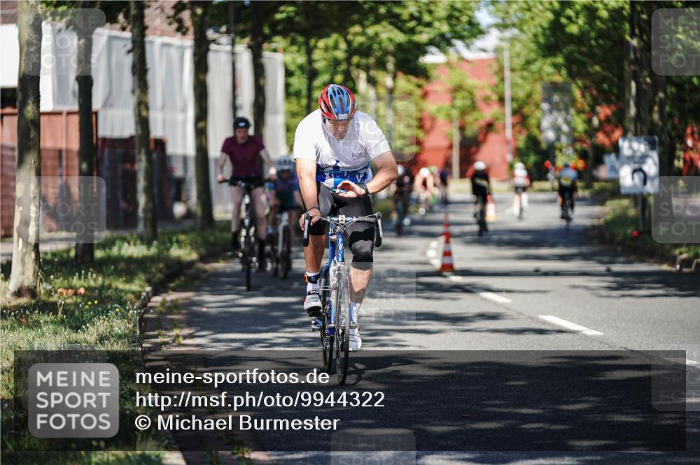 09.08.2026 - GEWOBA Citytriathlon Bremen Michael Burmester http://msf.ph/oto/9944322 09.08.2026 10:32:45 Radfahren 7, 131, 303, 305, 324, 330, 374, 385, 452, 508, 515 meine-sportfotos.de