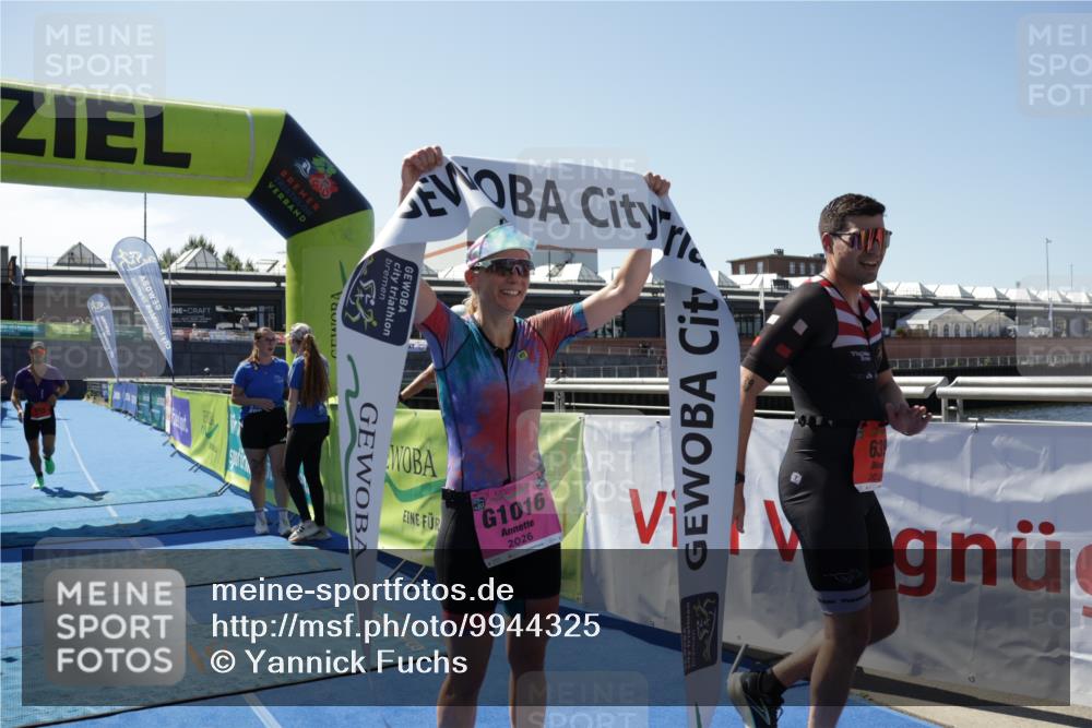 09.08.2026 - GEWOBA Citytriathlon Bremen Yannick Fuchs http://msf.ph/oto/9944325 09.08.2026 14:16:17 Ziel 639, 654, 1118 meine-sportfotos.de