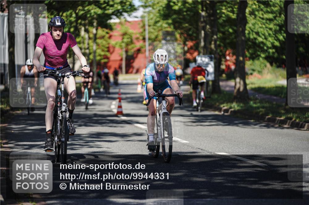 09.08.2026 - GEWOBA Citytriathlon Bremen Michael Burmester http://msf.ph/oto/9944331 09.08.2026 10:32:47 Radfahren 7, 303, 305, 324, 330, 370, 374, 385, 452, 503, 508, 515 meine-sportfotos.de
