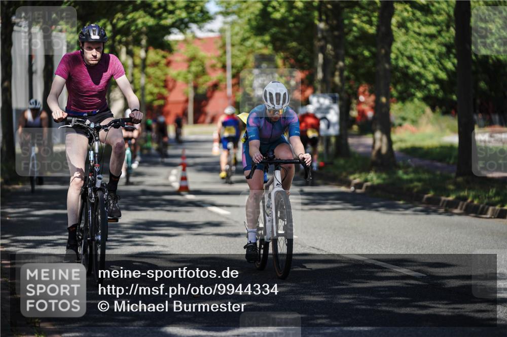 09.08.2026 - GEWOBA Citytriathlon Bremen Michael Burmester http://msf.ph/oto/9944334 09.08.2026 10:32:47 Radfahren 7, 303, 305, 324, 330, 370, 374, 385, 452, 503, 508, 515 meine-sportfotos.de