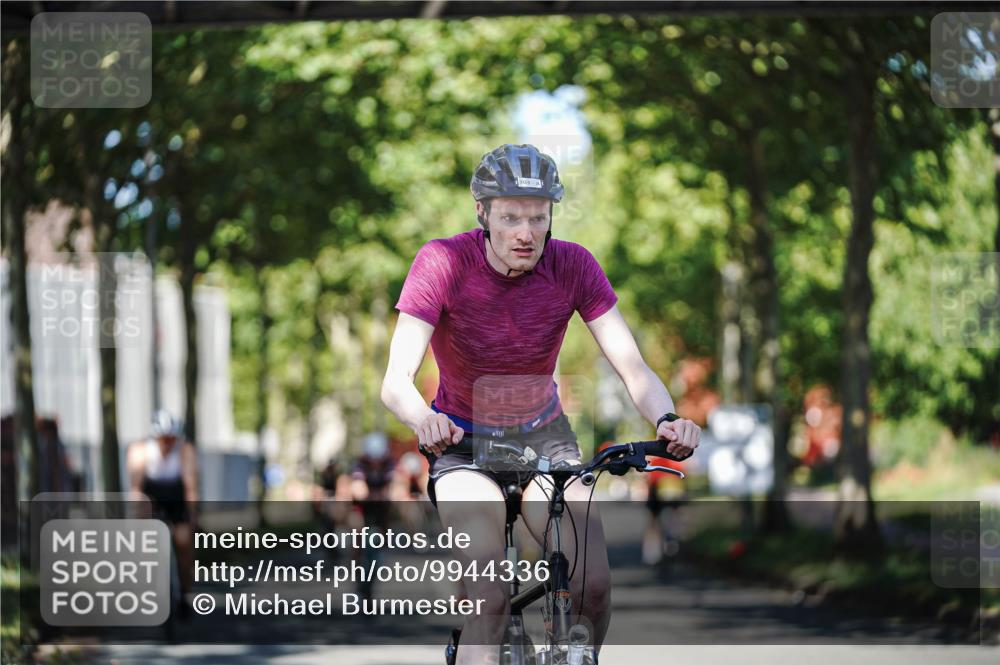 09.08.2026 - GEWOBA Citytriathlon Bremen Michael Burmester http://msf.ph/oto/9944336 09.08.2026 10:32:48 Radfahren 7, 303, 305, 324, 330, 370, 374, 452, 503, 508, 515, 526 meine-sportfotos.de