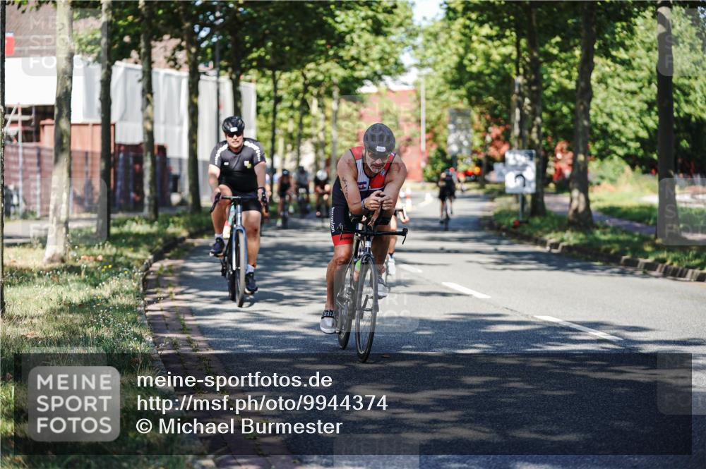 09.08.2026 - GEWOBA Citytriathlon Bremen Michael Burmester http://msf.ph/oto/9944374 09.08.2026 10:32:58 Radfahren 1, 103, 173, 305, 330, 353, 370, 413, 419, 452, 457, 486, 493, 503, 508, 526 meine-sportfotos.de