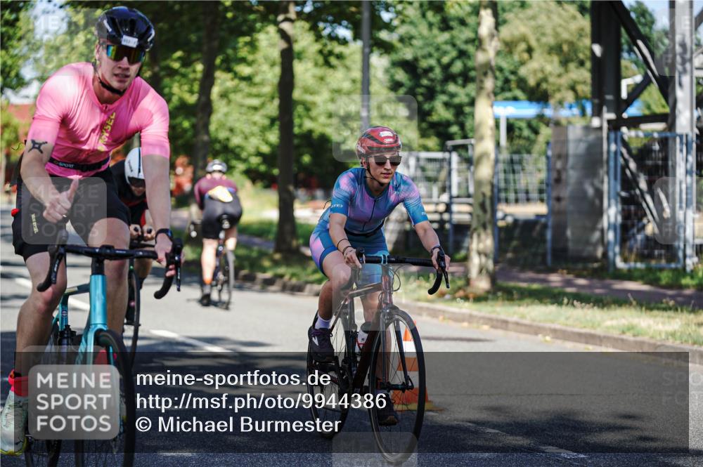09.08.2026 - GEWOBA Citytriathlon Bremen Michael Burmester http://msf.ph/oto/9944386 09.08.2026 10:33:02 Radfahren 1, 83, 103, 173, 305, 353, 370, 413, 419, 453, 457, 486, 493, 503, 508, 526 meine-sportfotos.de