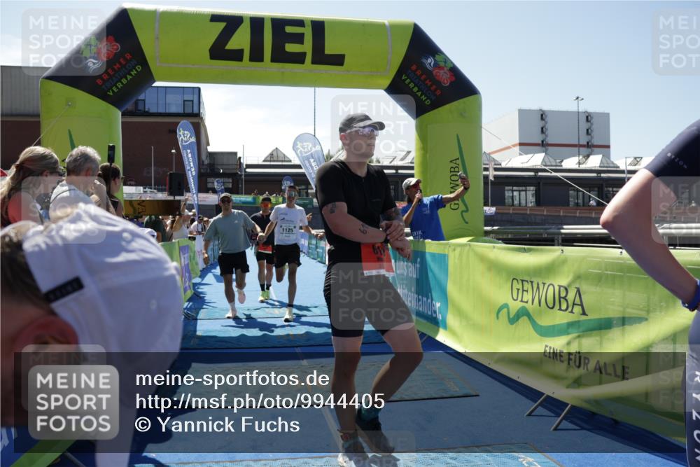 09.08.2026 - GEWOBA Citytriathlon Bremen Yannick Fuchs http://msf.ph/oto/9944405 09.08.2026 14:16:41 Ziel 619, 645, 749, 1125 meine-sportfotos.de