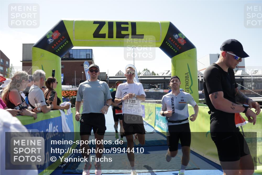 09.08.2026 - GEWOBA Citytriathlon Bremen Yannick Fuchs http://msf.ph/oto/9944410 09.08.2026 14:16:42 Ziel 619, 645, 835, 1125 meine-sportfotos.de