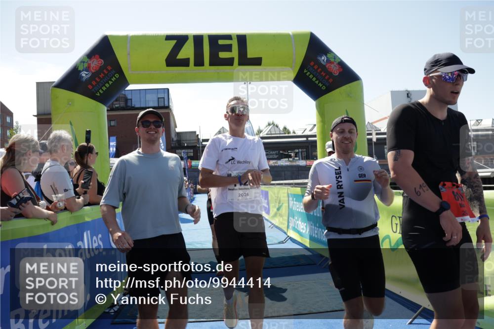 09.08.2026 - GEWOBA Citytriathlon Bremen Yannick Fuchs http://msf.ph/oto/9944414 09.08.2026 14:16:42 Ziel 619, 645, 835, 1125 meine-sportfotos.de