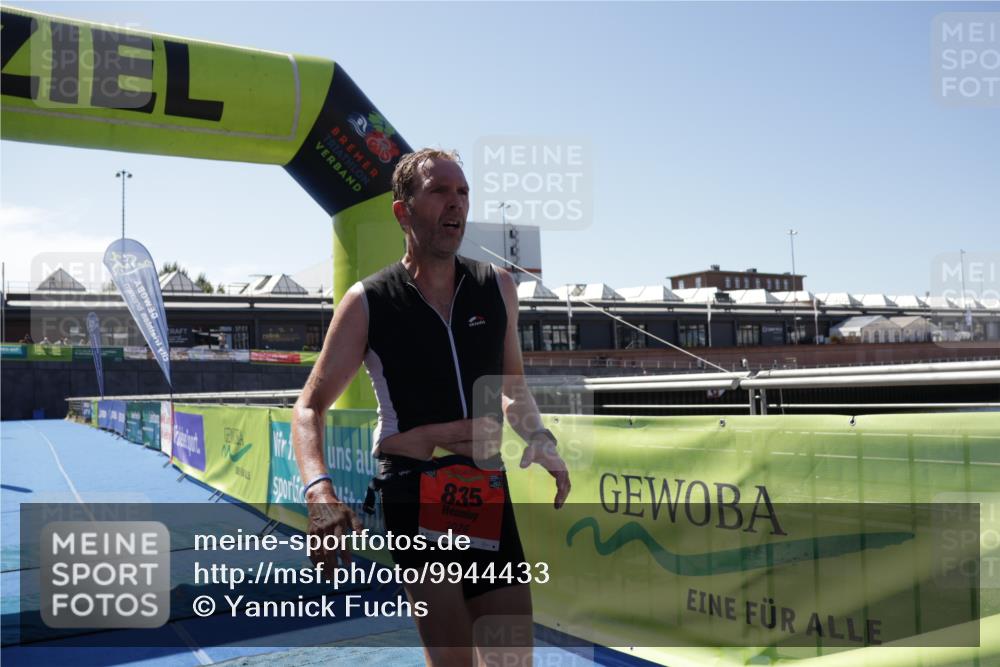 09.08.2026 - GEWOBA Citytriathlon Bremen Yannick Fuchs http://msf.ph/oto/9944433 09.08.2026 14:16:49 Ziel 835 meine-sportfotos.de