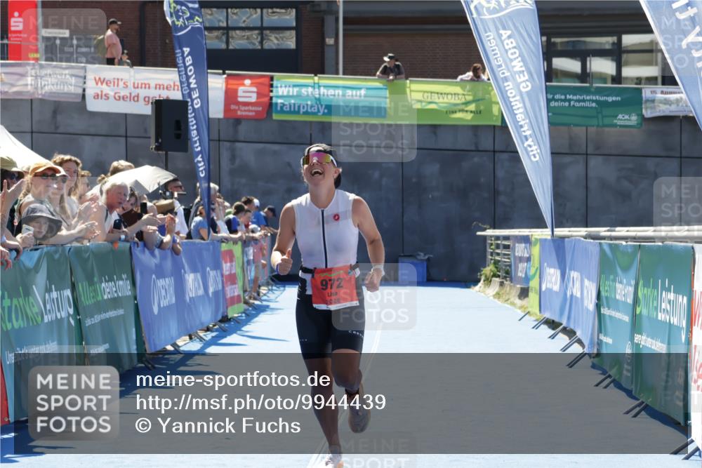 09.08.2026 - GEWOBA Citytriathlon Bremen Yannick Fuchs http://msf.ph/oto/9944439 09.08.2026 14:17:11 Ziel 972 meine-sportfotos.de
