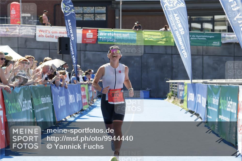 09.08.2026 - GEWOBA Citytriathlon Bremen Yannick Fuchs http://msf.ph/oto/9944440 09.08.2026 14:17:11 Ziel 972 meine-sportfotos.de