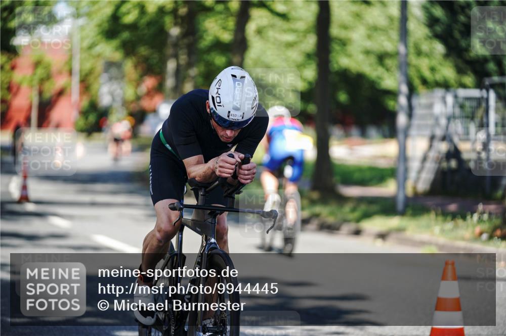 09.08.2026 - GEWOBA Citytriathlon Bremen Michael Burmester http://msf.ph/oto/9944445 09.08.2026 10:33:22 Radfahren 63, 177, 285, 302, 331, 410, 433, 483, 484 meine-sportfotos.de
