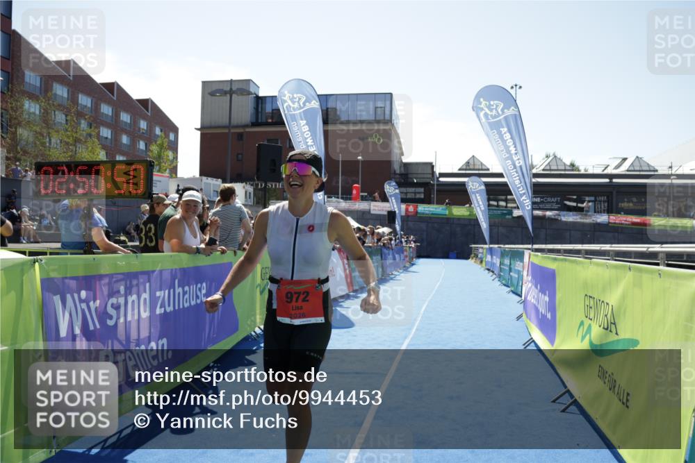 09.08.2026 - GEWOBA Citytriathlon Bremen Yannick Fuchs http://msf.ph/oto/9944453 09.08.2026 14:17:13 Ziel 972 meine-sportfotos.de