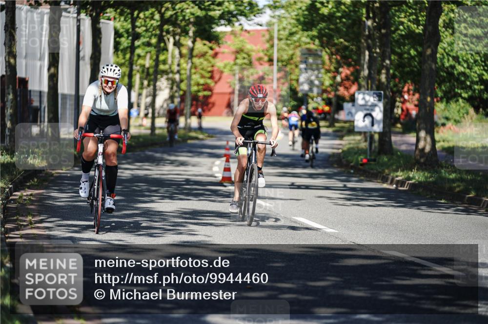 09.08.2026 - GEWOBA Citytriathlon Bremen Michael Burmester http://msf.ph/oto/9944460 09.08.2026 10:33:27 Radfahren 177, 282, 285, 331, 410, 433, 484 meine-sportfotos.de