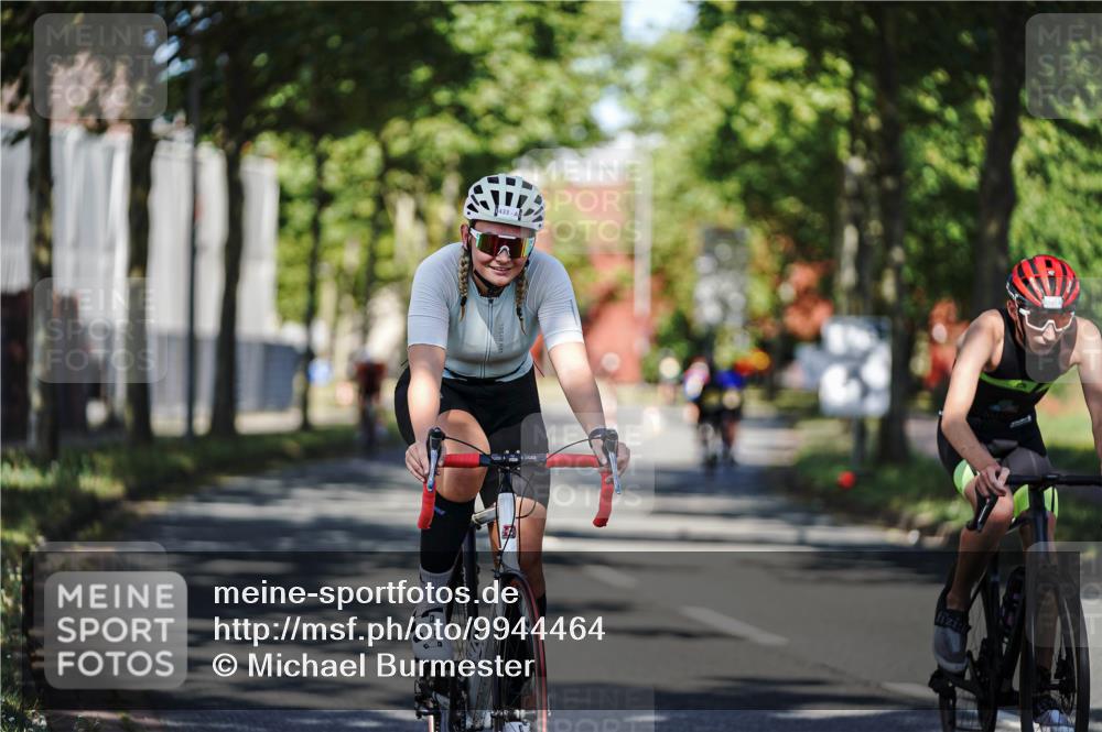 09.08.2026 - GEWOBA Citytriathlon Bremen Michael Burmester http://msf.ph/oto/9944464 09.08.2026 10:33:28 Radfahren 177, 282, 285, 331, 410, 433, 484 meine-sportfotos.de