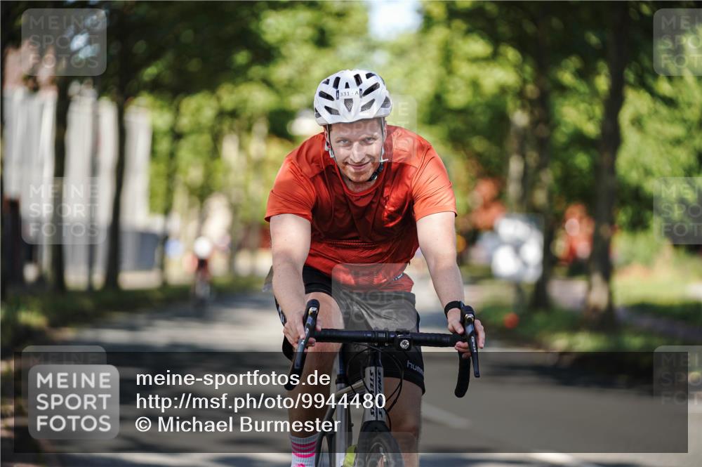 09.08.2026 - GEWOBA Citytriathlon Bremen Michael Burmester http://msf.ph/oto/9944480 09.08.2026 10:33:35 Radfahren 282, 285, 331, 410, 433, 484, 510 meine-sportfotos.de