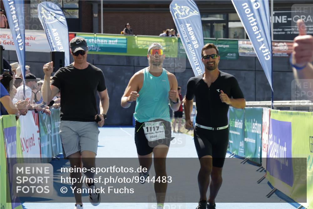 09.08.2026 - GEWOBA Citytriathlon Bremen Yannick Fuchs http://msf.ph/oto/9944483 09.08.2026 14:18:02 Ziel 826, 1117 meine-sportfotos.de