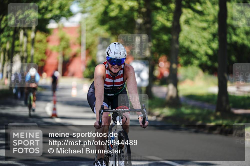 09.08.2026 - GEWOBA Citytriathlon Bremen Michael Burmester http://msf.ph/oto/9944489 09.08.2026 10:33:41 Radfahren 215, 280, 282, 331, 455, 492, 510, 532 meine-sportfotos.de