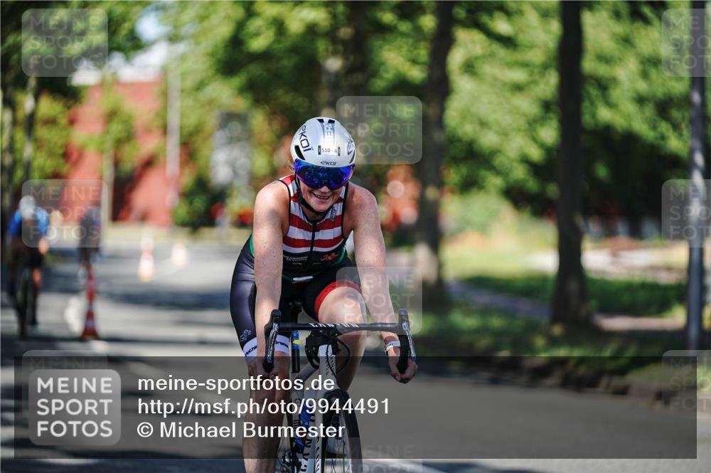 09.08.2026 - GEWOBA Citytriathlon Bremen Michael Burmester http://msf.ph/oto/9944491 09.08.2026 10:33:41 Radfahren 215, 280, 282, 331, 455, 492, 510, 532 meine-sportfotos.de
