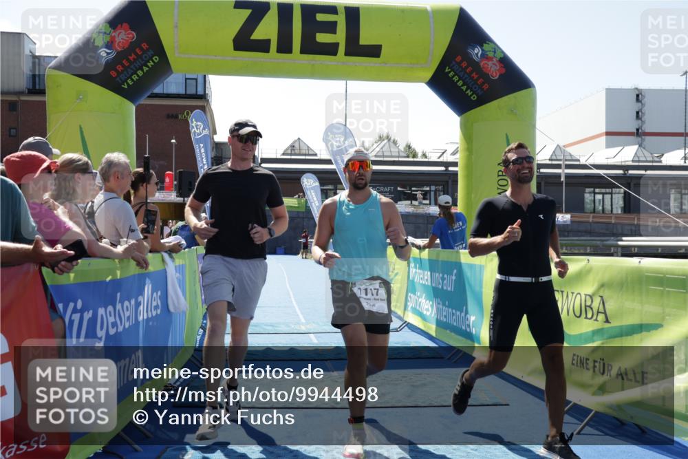 09.08.2026 - GEWOBA Citytriathlon Bremen Yannick Fuchs http://msf.ph/oto/9944498 09.08.2026 14:18:04 Ziel 826, 1117 meine-sportfotos.de