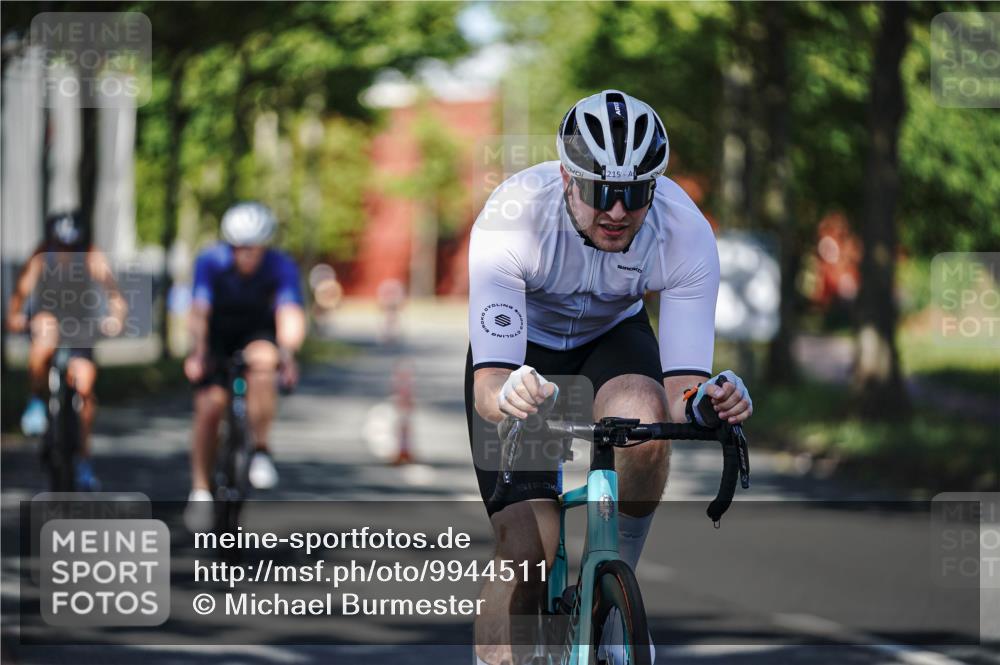 09.08.2026 - GEWOBA Citytriathlon Bremen Michael Burmester http://msf.ph/oto/9944511 09.08.2026 10:33:46 Radfahren 215, 280, 455, 474, 492, 510, 532 meine-sportfotos.de