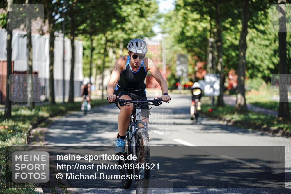 09.08.2026 - GEWOBA Citytriathlon Bremen Michael Burmester http://msf.ph/oto/9944521 09.08.2026 10:33:48 Radfahren 215, 280, 455, 474, 492, 510, 532 meine-sportfotos.de