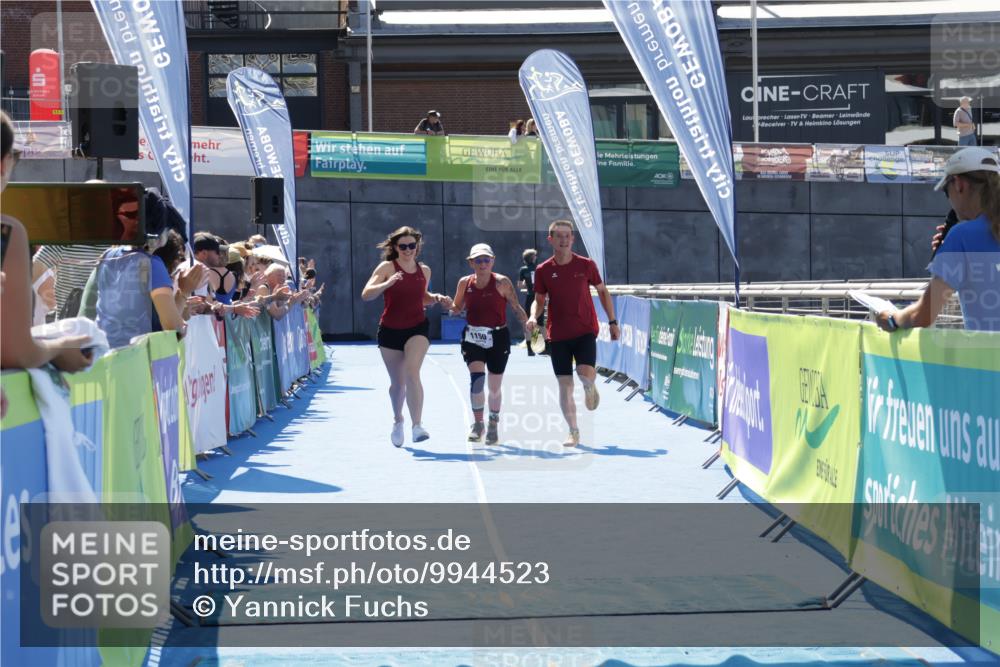 09.08.2026 - GEWOBA Citytriathlon Bremen Yannick Fuchs http://msf.ph/oto/9944523 09.08.2026 14:18:27 Ziel 1150 meine-sportfotos.de