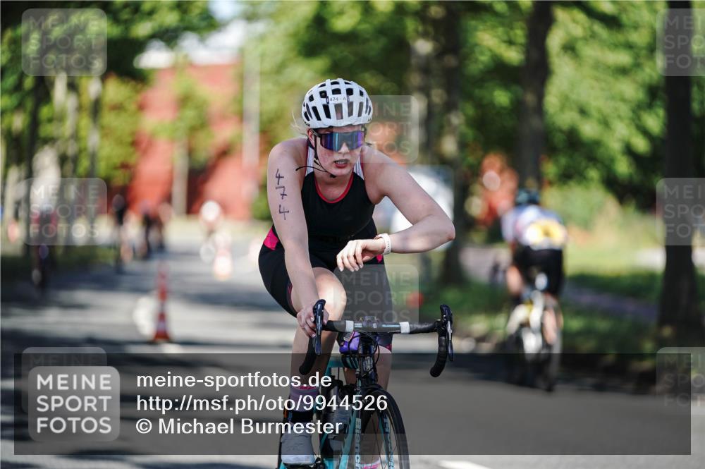 09.08.2026 - GEWOBA Citytriathlon Bremen Michael Burmester http://msf.ph/oto/9944526 09.08.2026 10:33:52 Radfahren 215, 280, 448, 455, 474, 490, 492, 522, 531, 532 meine-sportfotos.de
